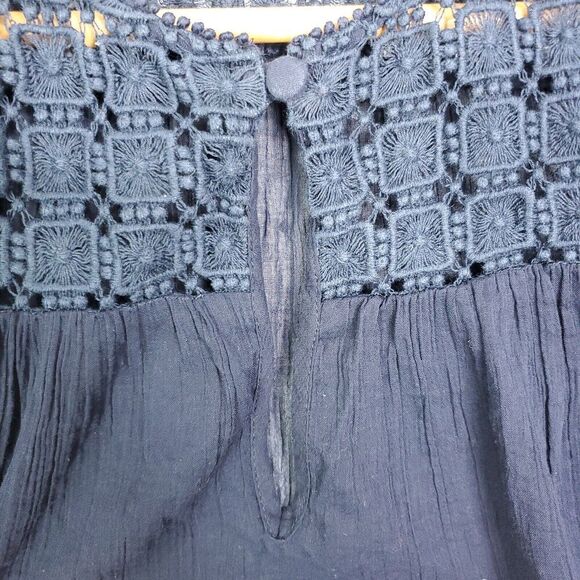 J Crew Top Womens Size 2 Embroidered Gauze Lightweight Navy Crochet Sheer Beachy - Picture 4 of 10